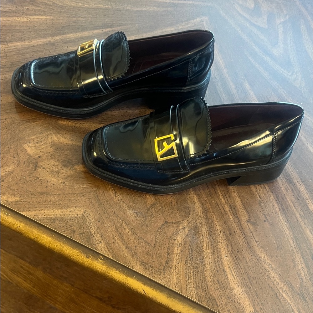 Franco Sarto Glossy Black Loafers with Gold Detail - Picture 3 of 9